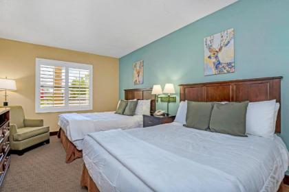 Near Disney - 1BR with Two Queen Beds - Pool and Hot Tub! - image 1